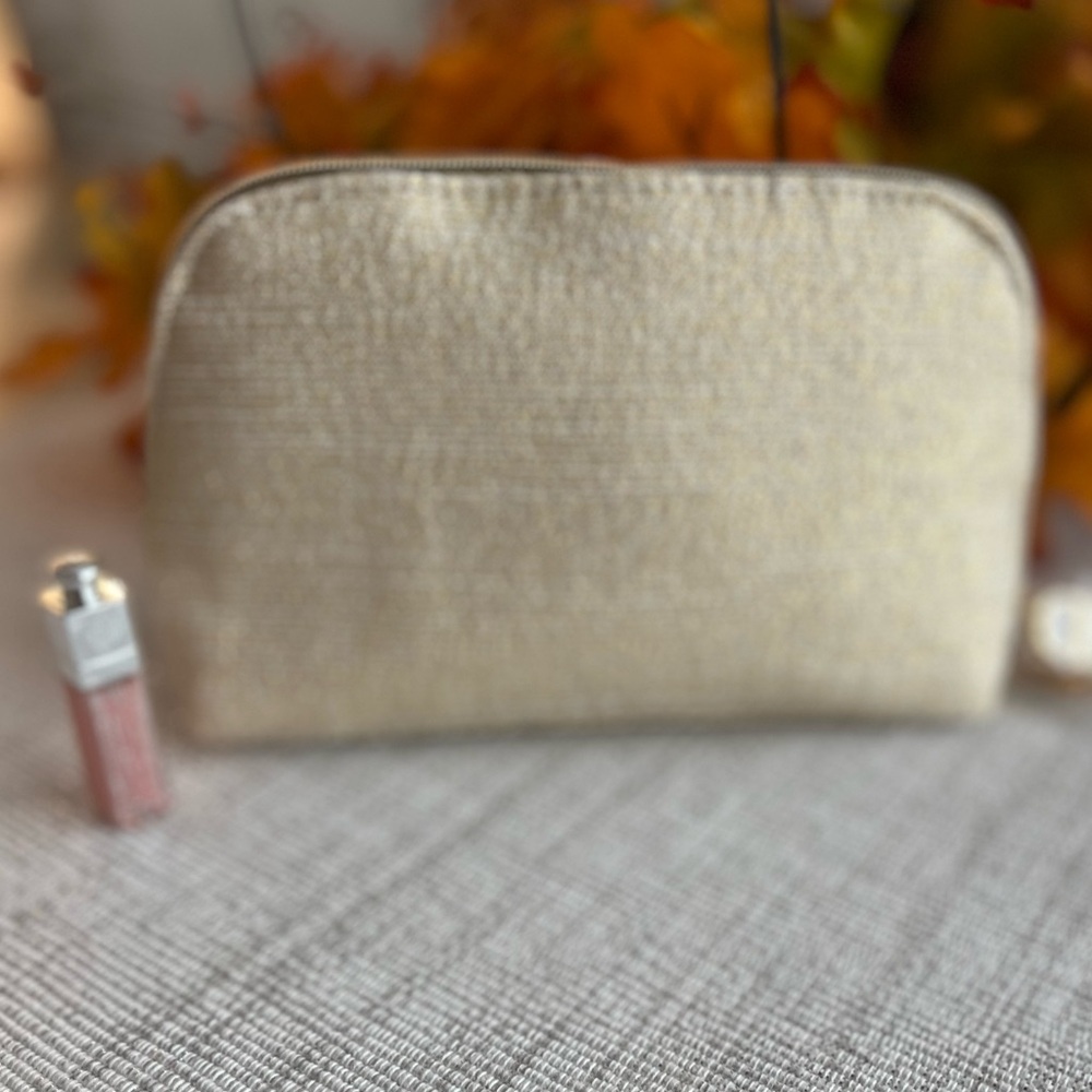 NEW 2pc Dior Limited Edition Golden Beauty Pouch + Lip Maximizer 001 Pink + Box - Picture 3 of 6